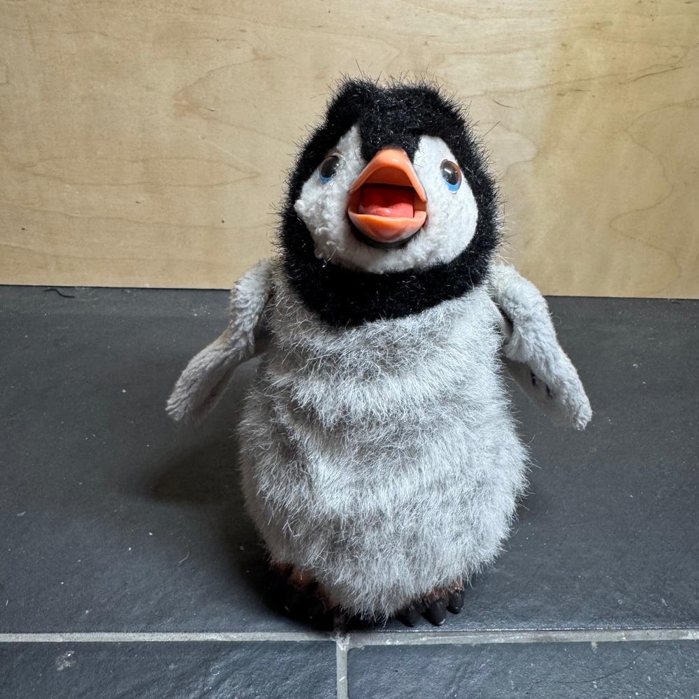 Hasbro FurReal Friends Penguin Chick Animatronic Plush Toy 2009 97554/93979